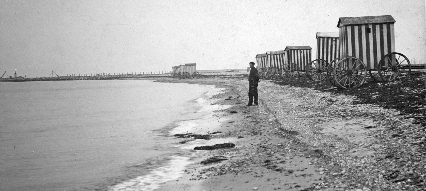  Beach huts on Rågeleje Beach.